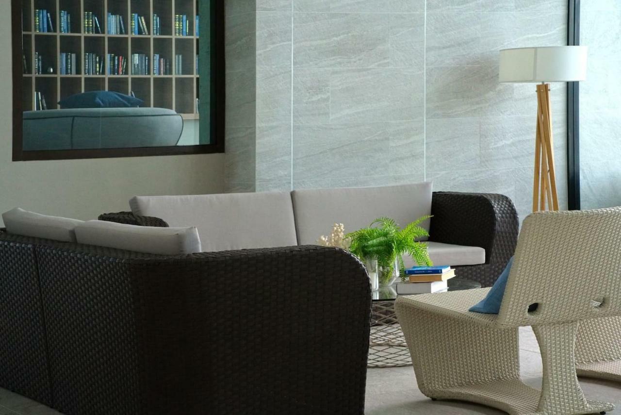 Ar Aeras Pattaya Apartman Kültér fotó